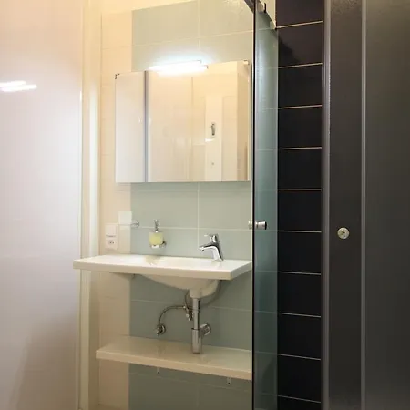 Mercedes Apartman Se 2 Loznici 아파트 *